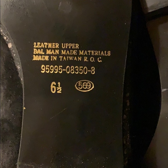 Chandelier Brand Black Suede Flats w/Jewel Accts - Picture 9 of 10